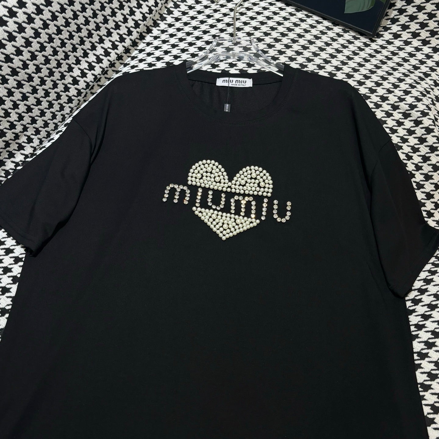 New round neck love embroidery beaded diamond short sleeves