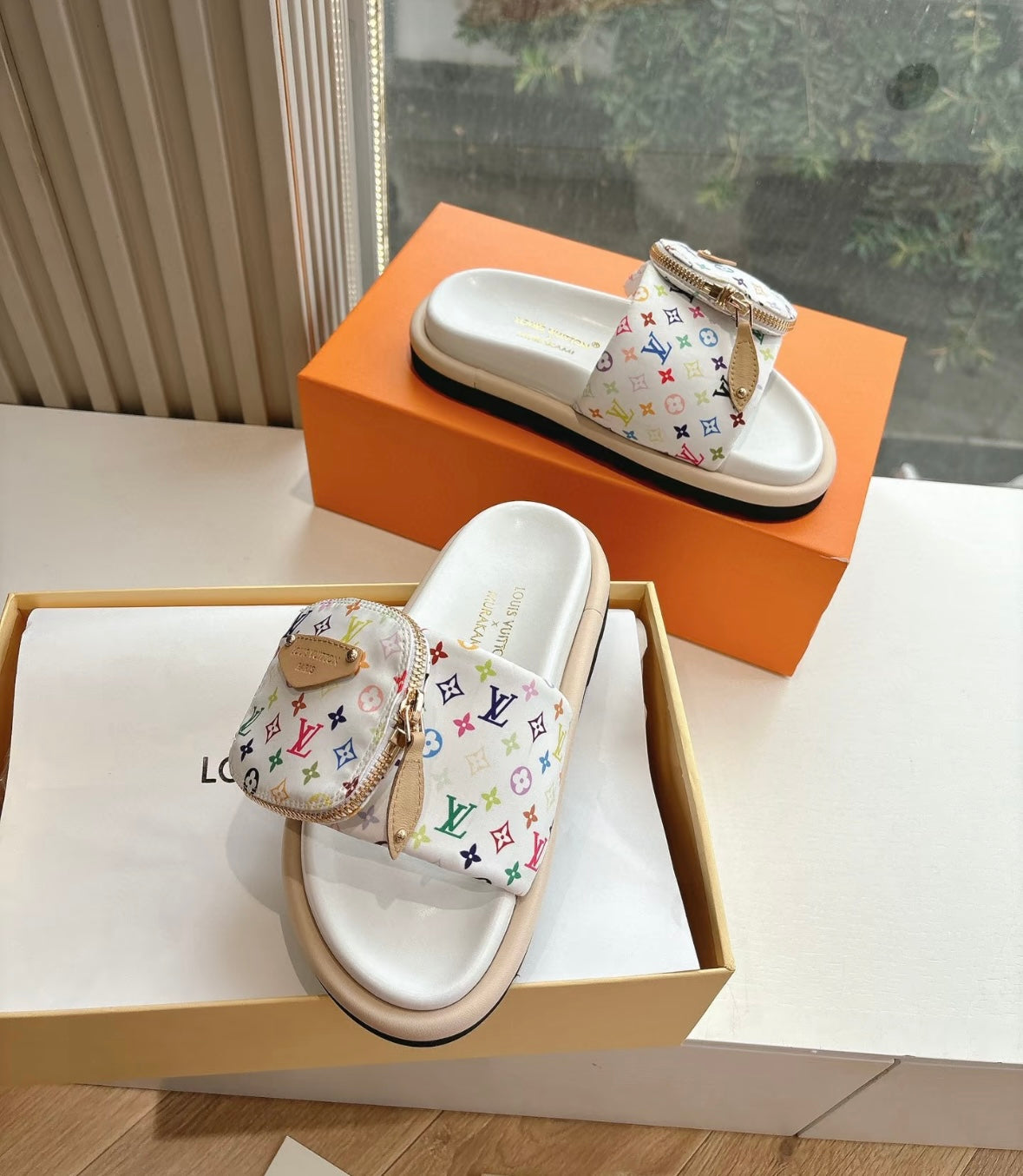 New personalized tri-color wallet slippers