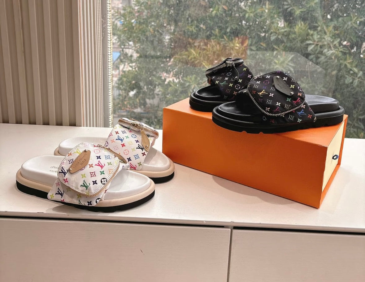 New personalized tri-color wallet slippers