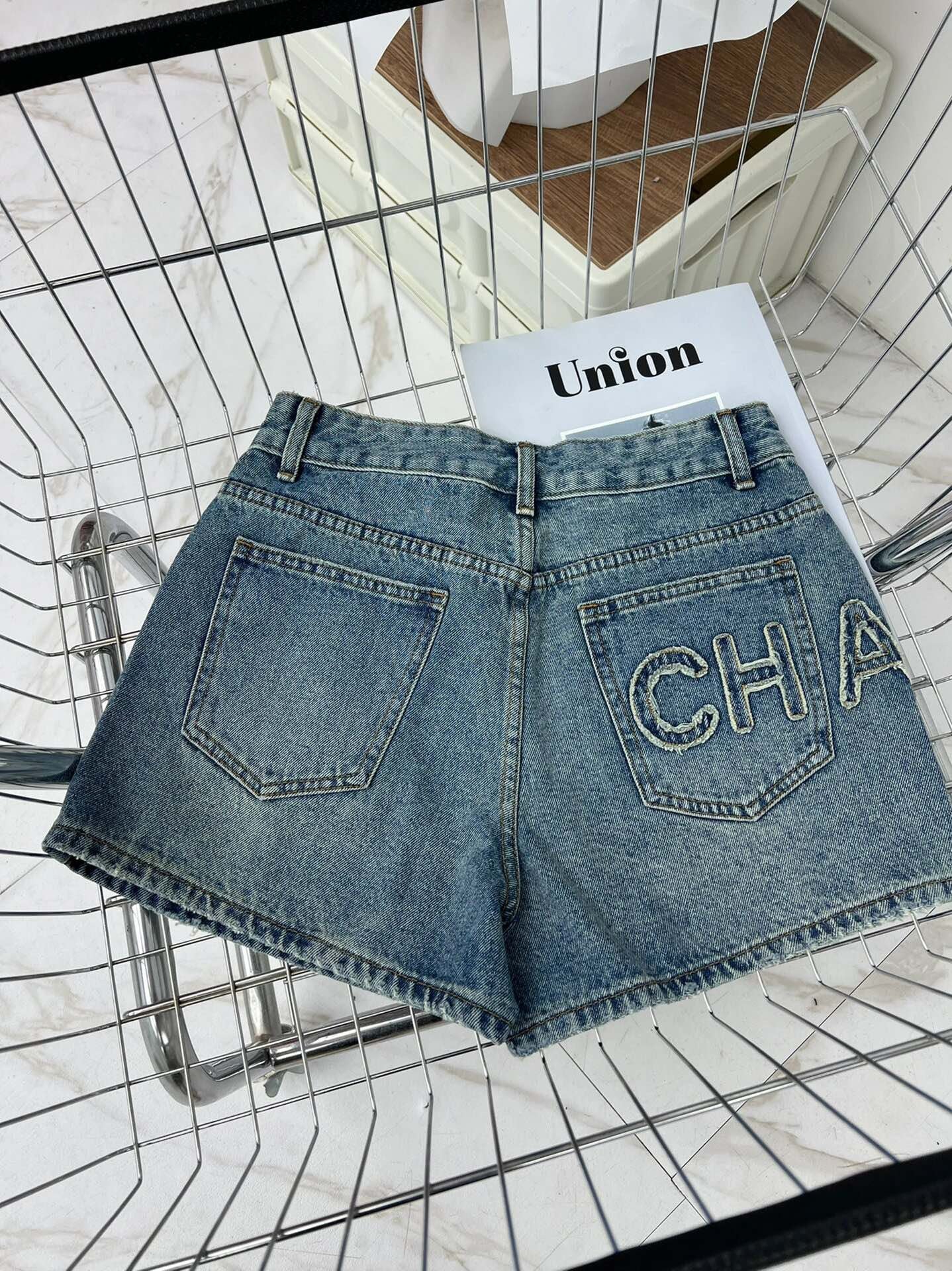 Fashionable Printed Denim Shorts