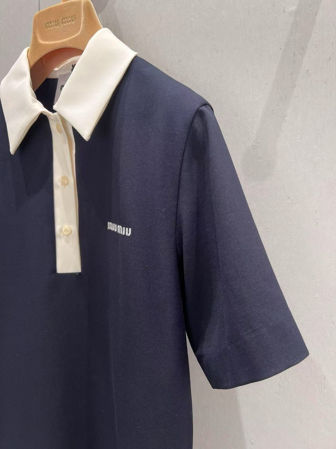 White small collar college dress