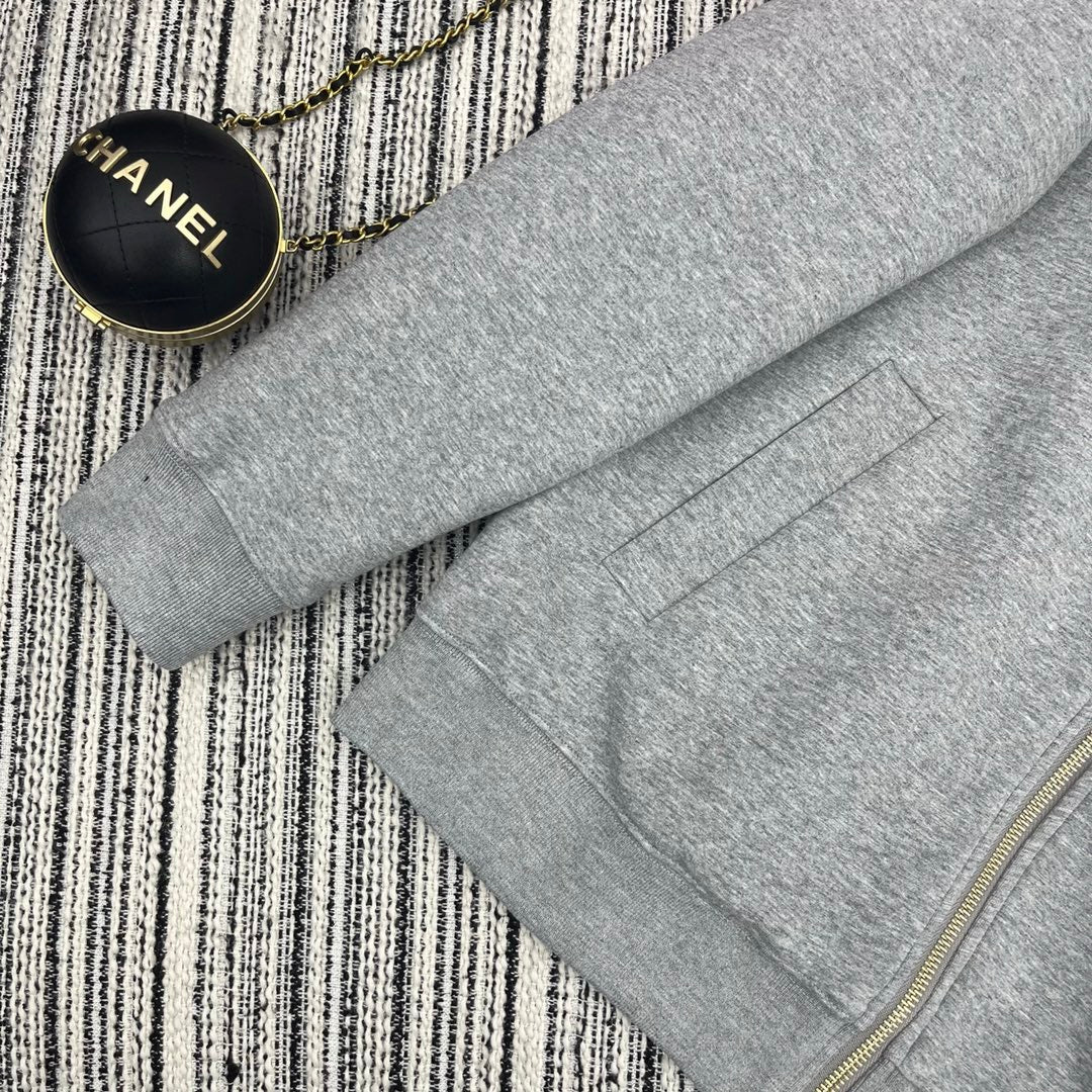 Traje casual de chaqueta con solapa y falda