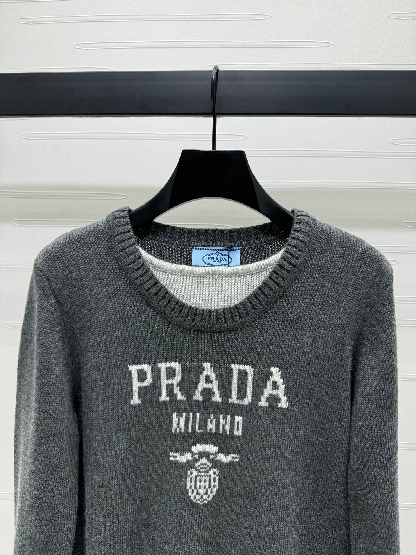 fake two-piece crew neck knitted long sleeves