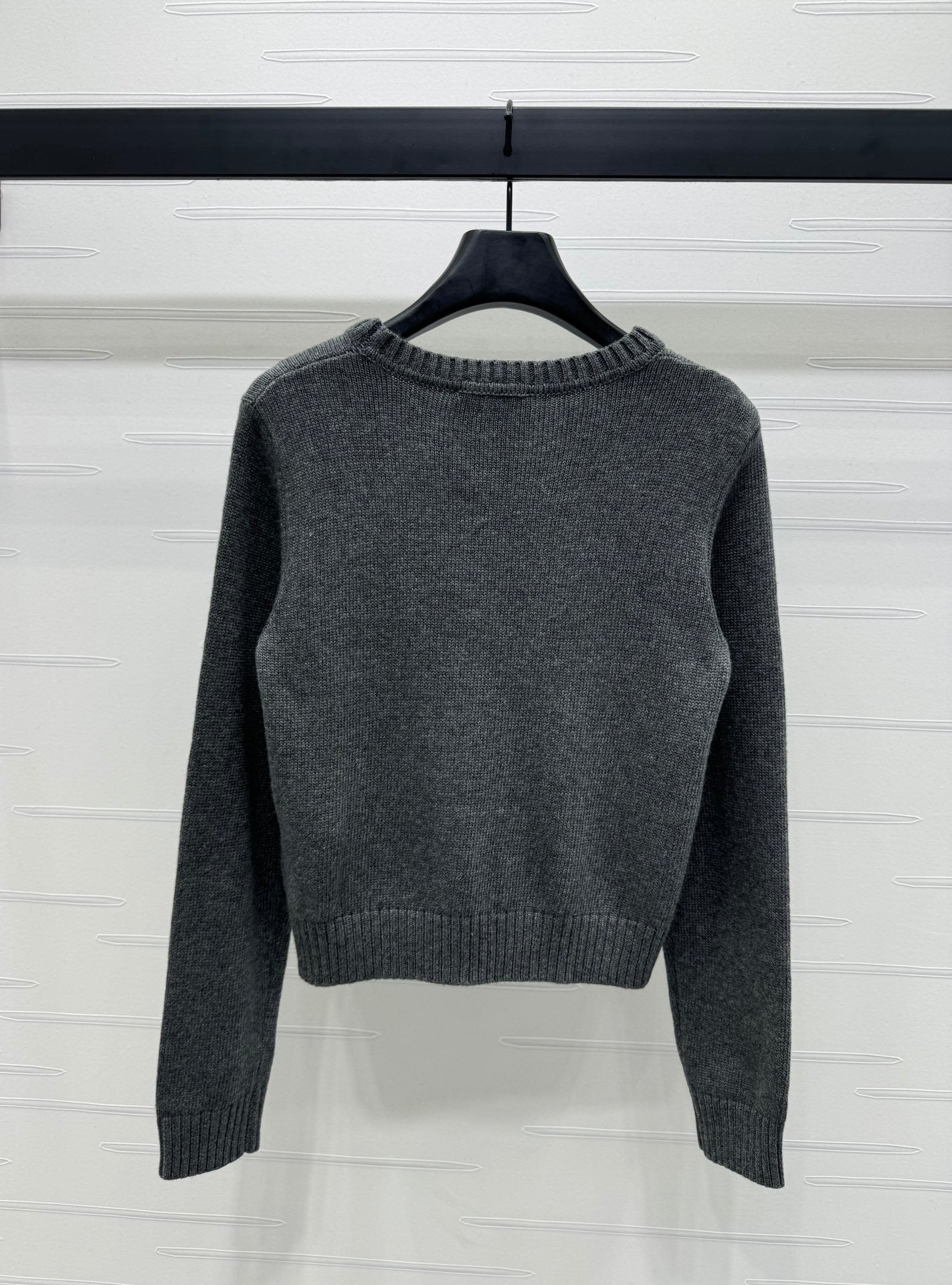 fake two-piece crew neck knitted long sleeves