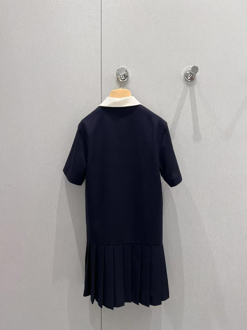 White small collar college dress