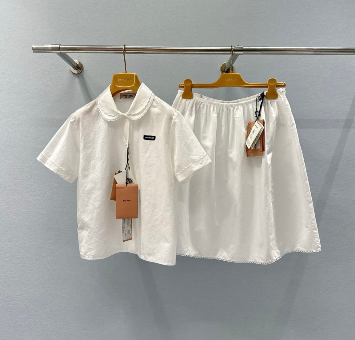 Academic-style short skirt and short-sleeved top set