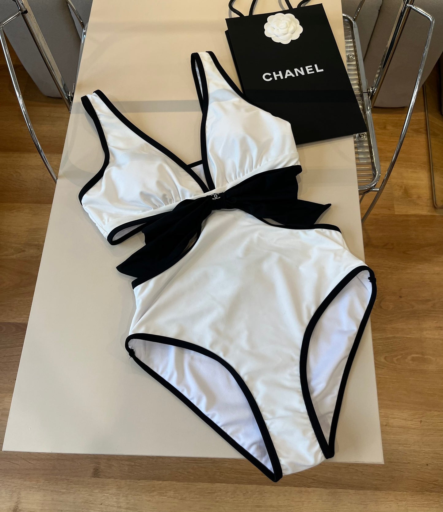 V-neck open waist one-piece swimsuit