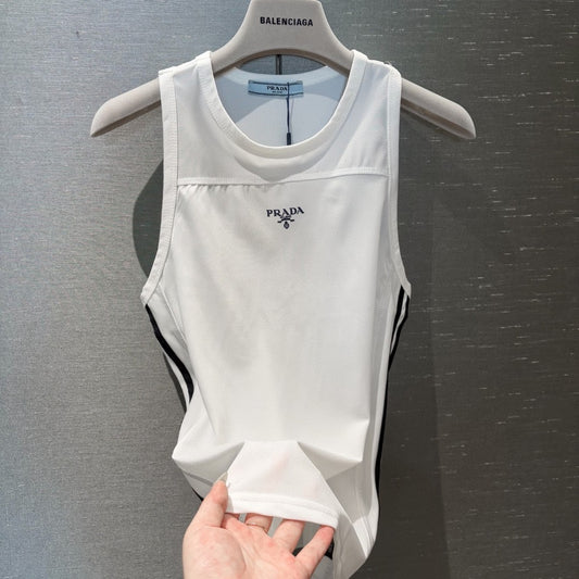 Simple round neck casual sports vest