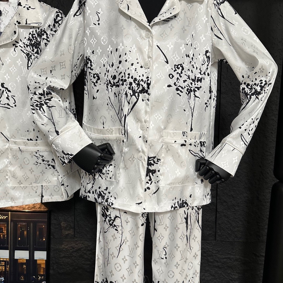 Ink-splashed print home set