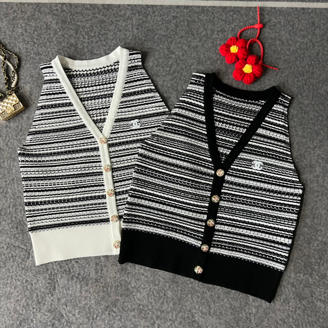 Sleeveless V-neck colorblock knitted vest