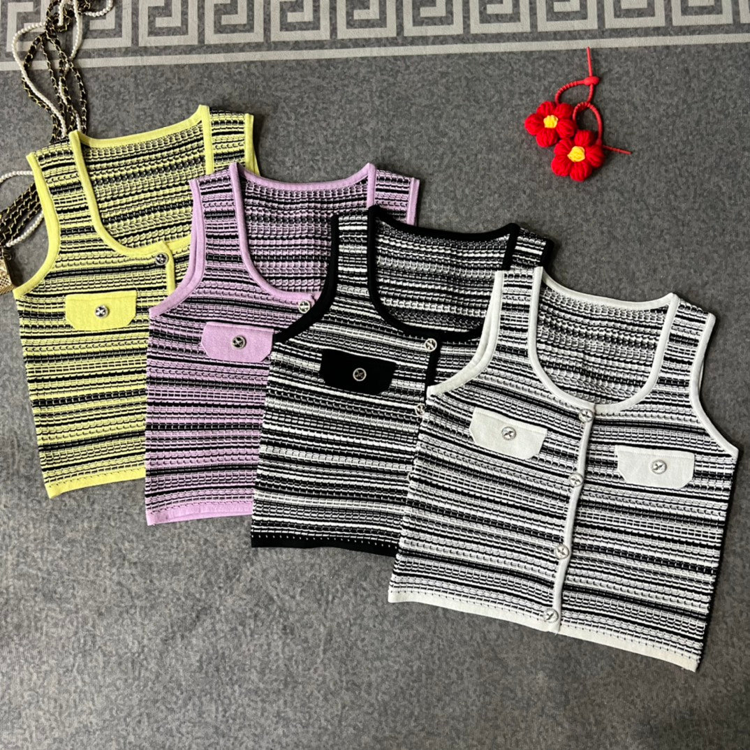 Sleeveless crew neck colorblock knitted vest