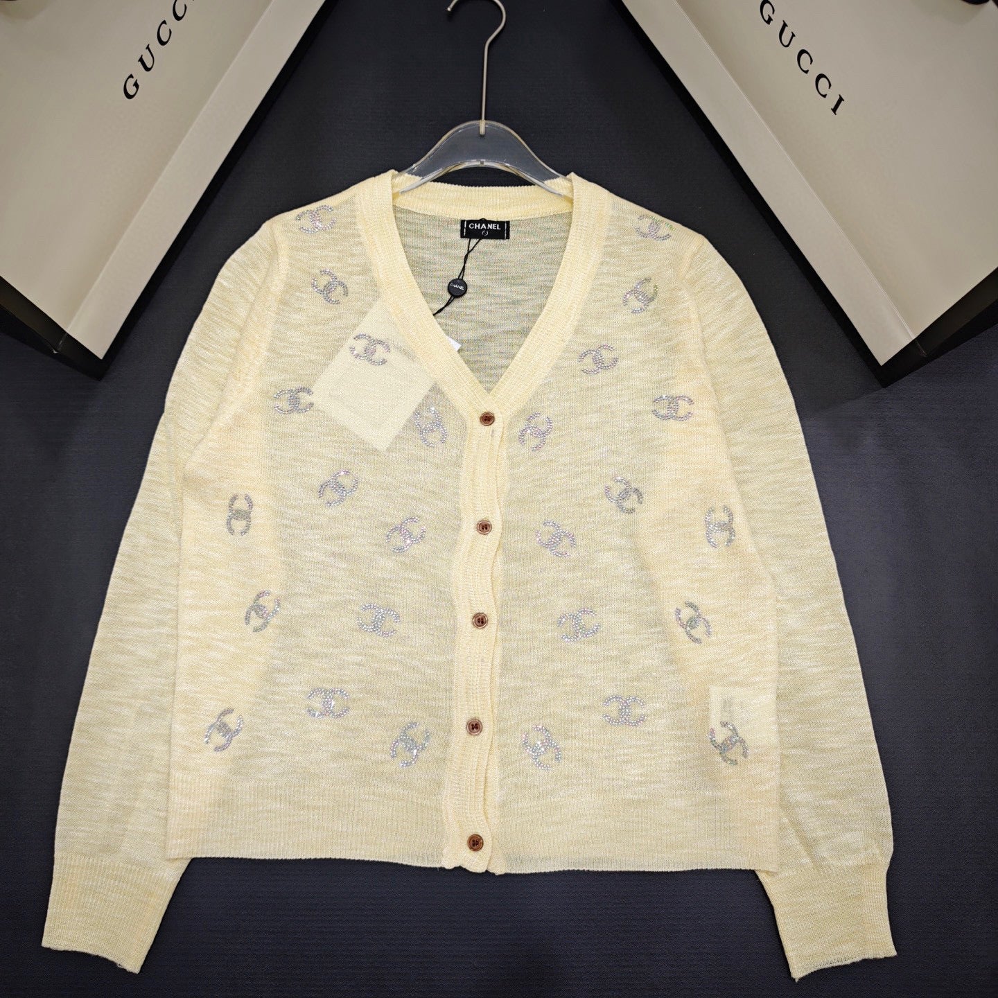 New tri-color hot bead V-neck thin cardigan