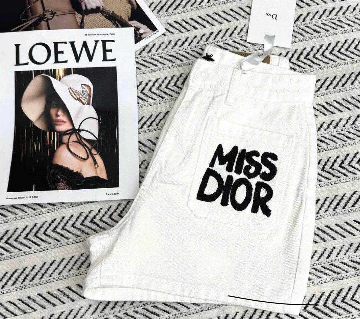 White Denim Double Pocket Print Shorts