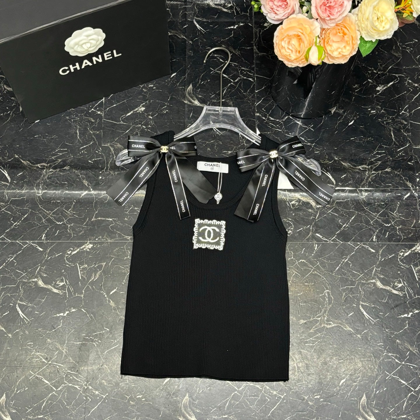 New mesh logo bow knitted vest