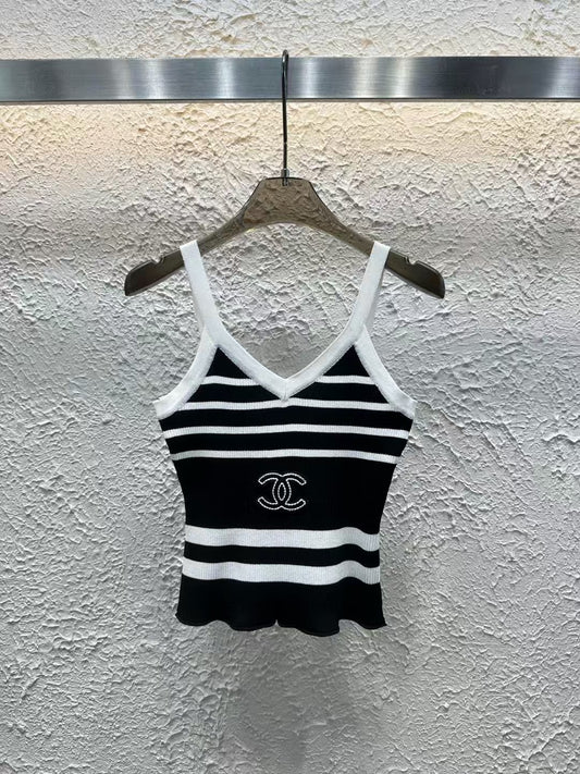The sexiest strappy vest is a must-have for hot girls